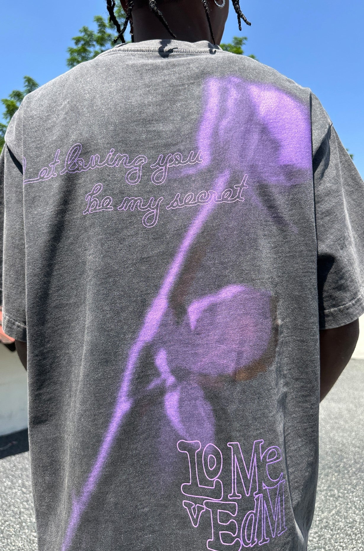 MEDM Retro Distressed 'Sword & Rose' T-Shirt