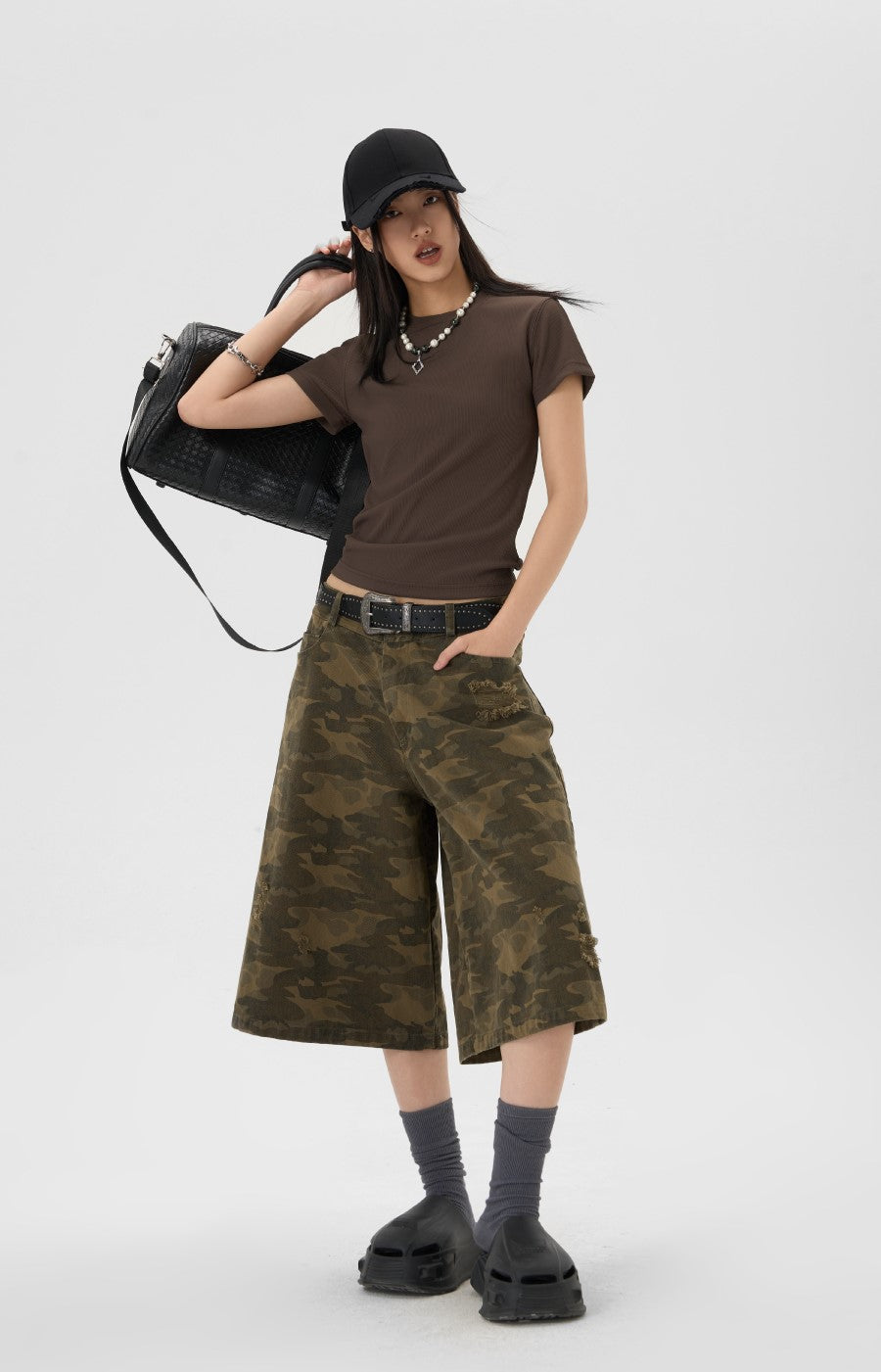 JHYQ Camouflage Capri Cut-Off Shorts