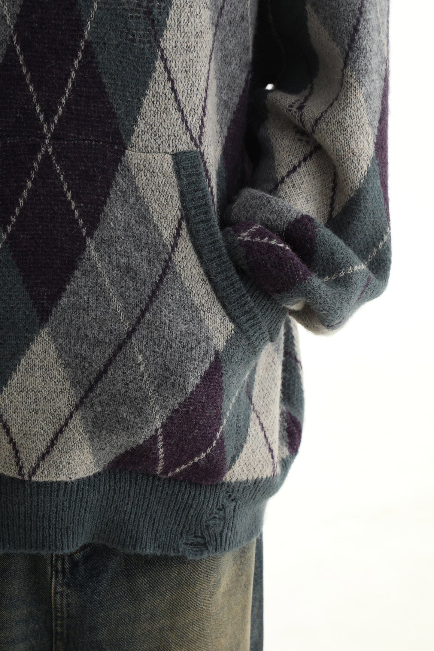 MASONPRINCE Argyle Knit Sweater