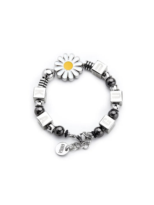 GUUKA Daisy Charm Beaded Bracelet