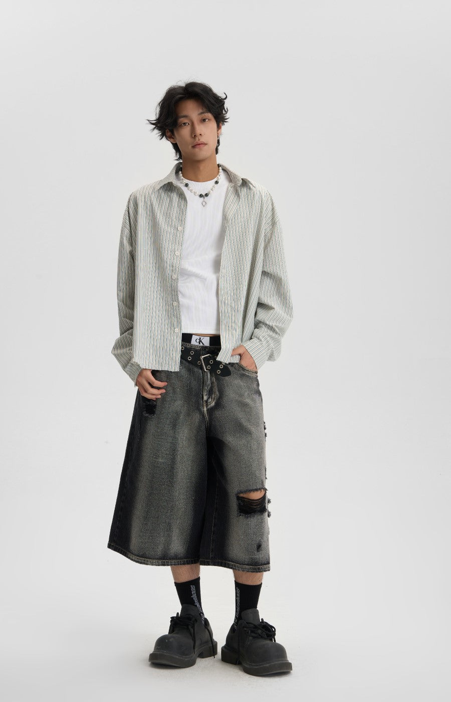 JHYQ Distressed Grunge Capri Denim Shorts