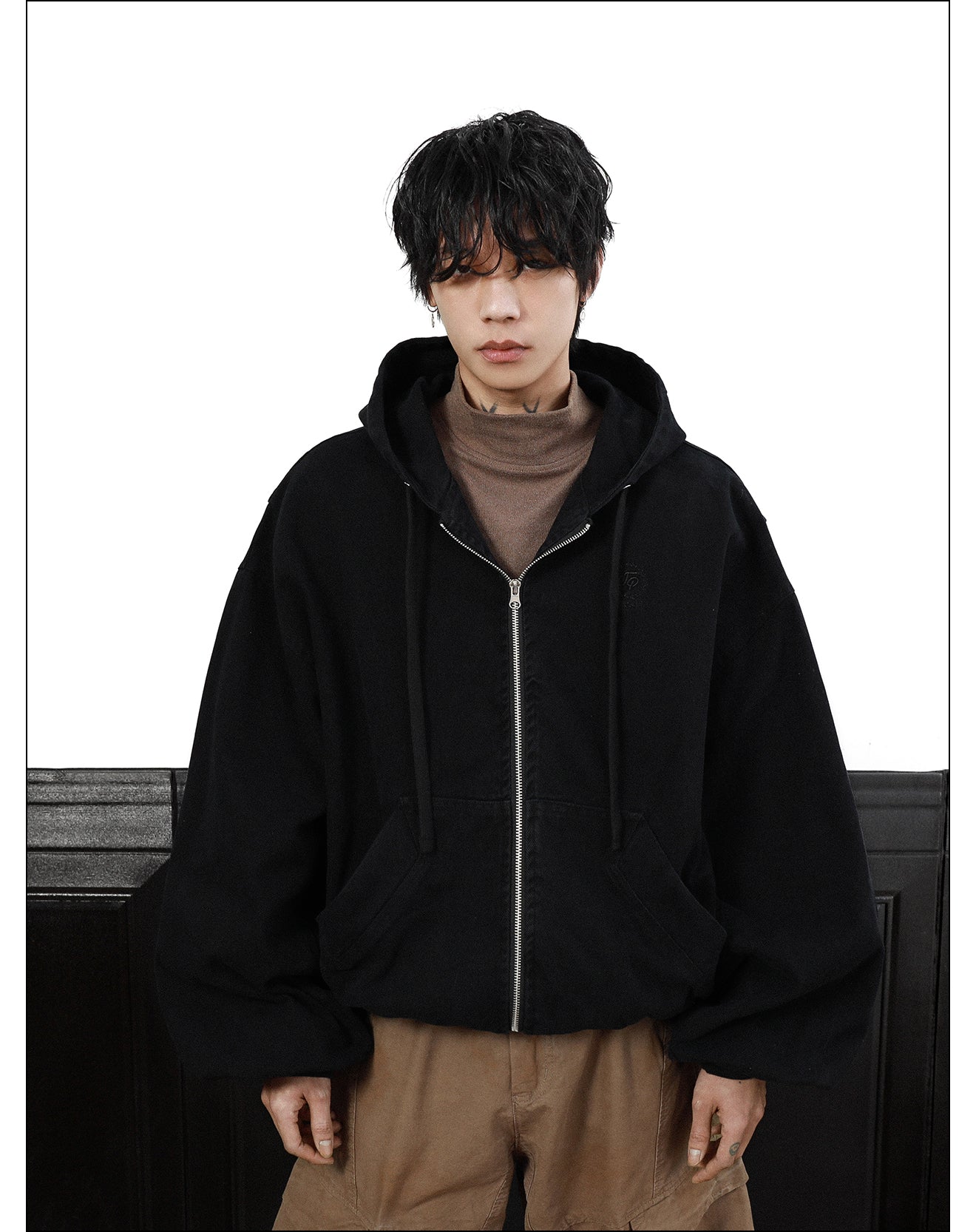 MRNEARLY Vintage-Inspired Embroidered Silhouette Zip-Up Jacket