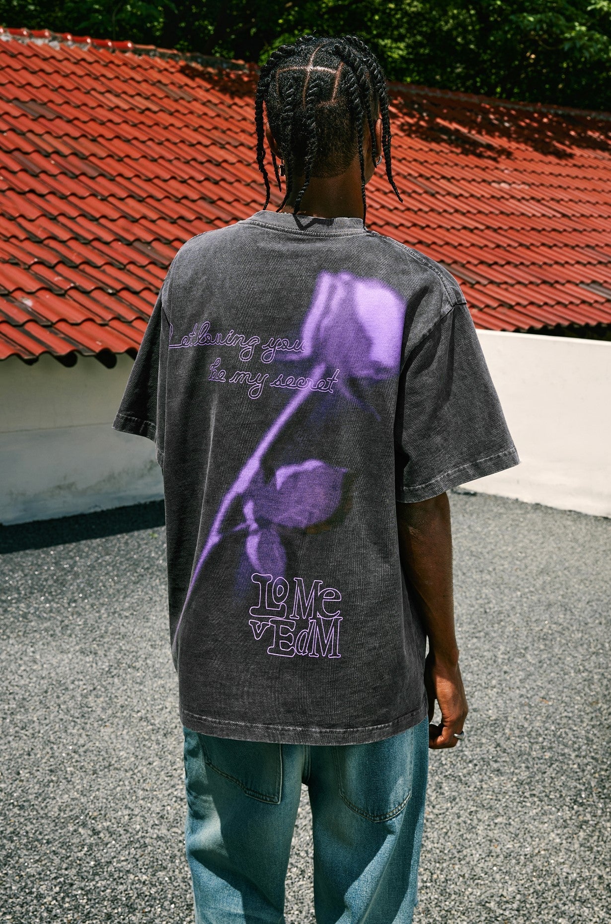 MEDM Retro Distressed 'Sword & Rose' T-Shirt