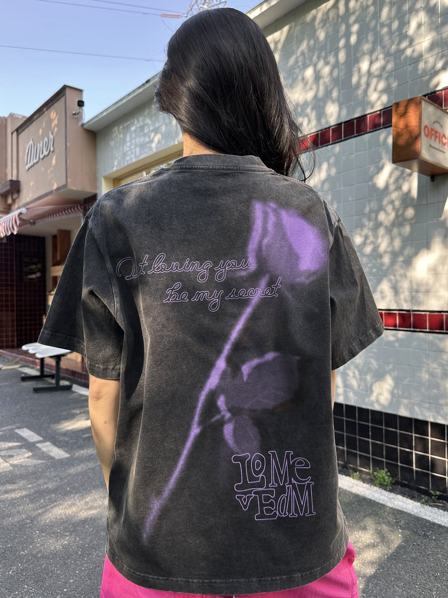 MEDM Retro Distressed 'Sword & Rose' T-Shirt