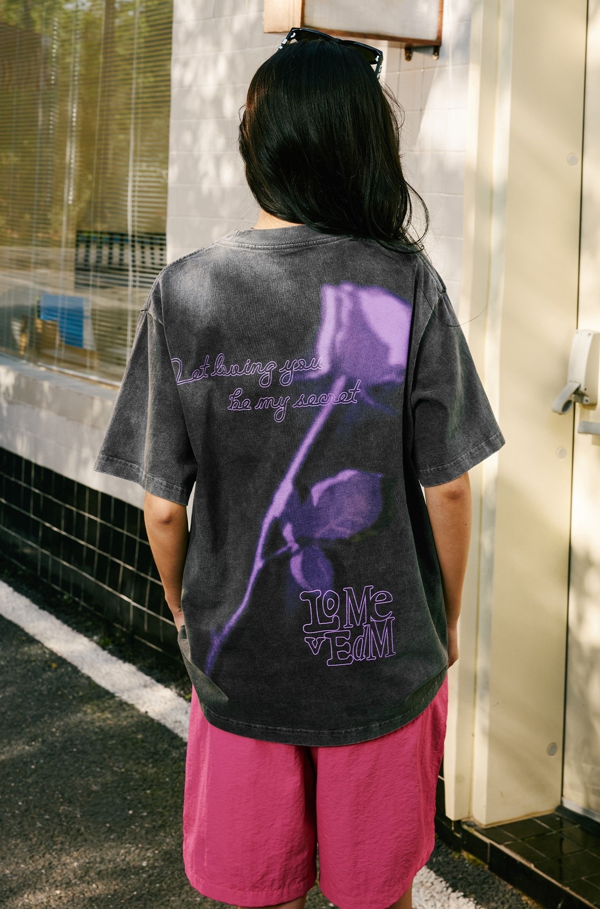 MEDM Retro Distressed 'Sword & Rose' T-Shirt