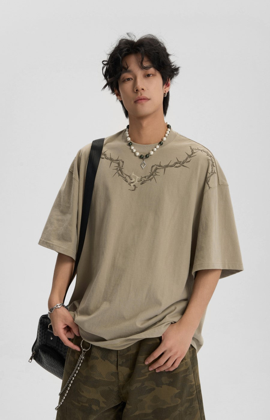 JHYQ Thorn Design Collar T-Shirt