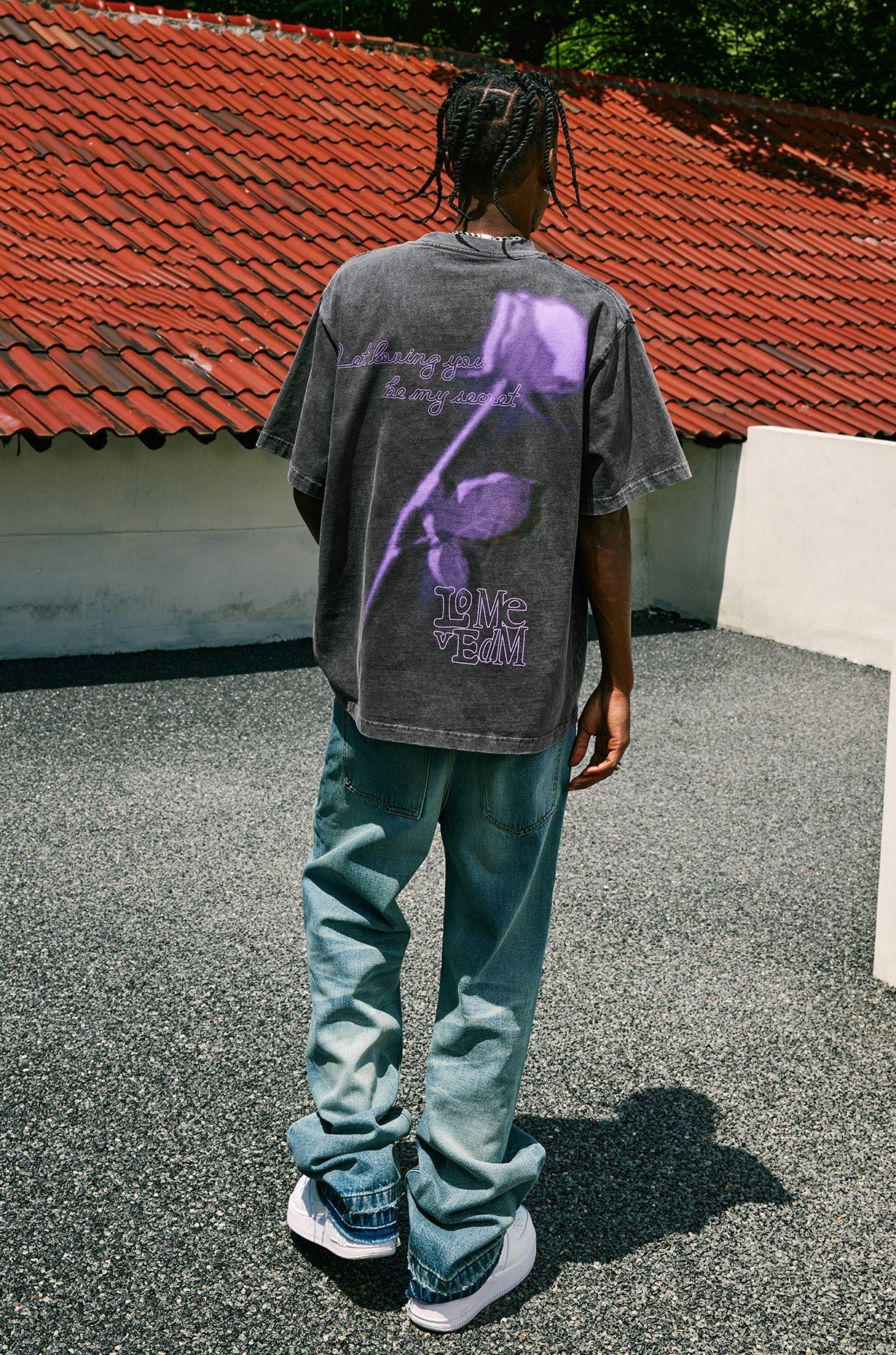 MEDM Retro Distressed 'Sword & Rose' T-Shirt