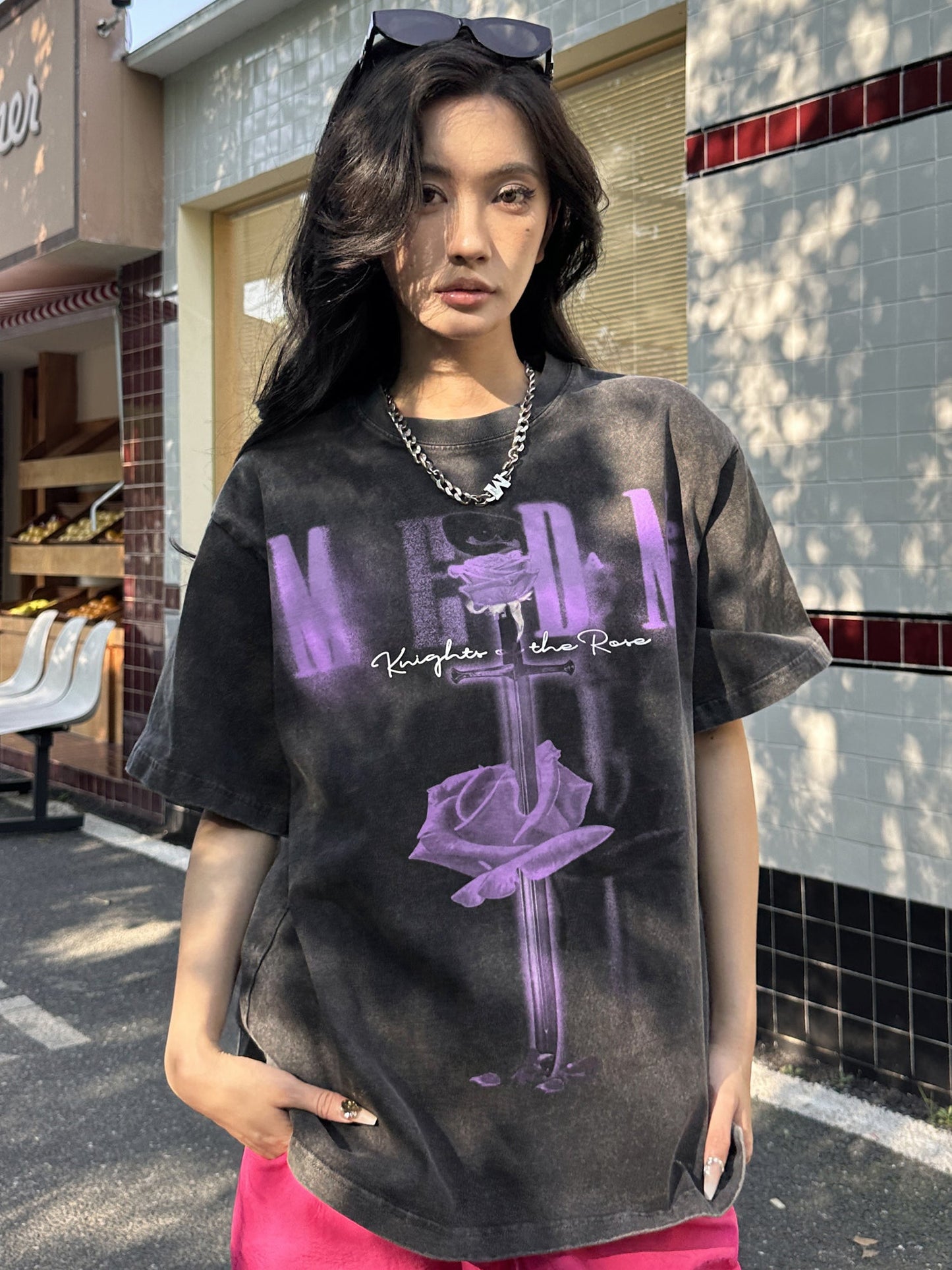 MEDM Retro Distressed 'Sword & Rose' T-Shirt