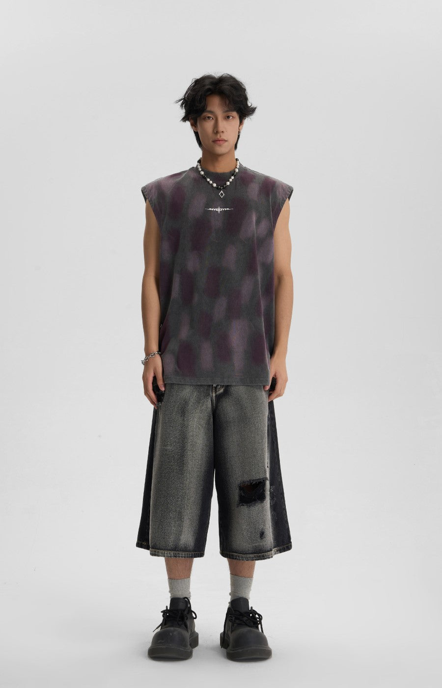 JHYQ Distressed Grunge Capri Denim Shorts