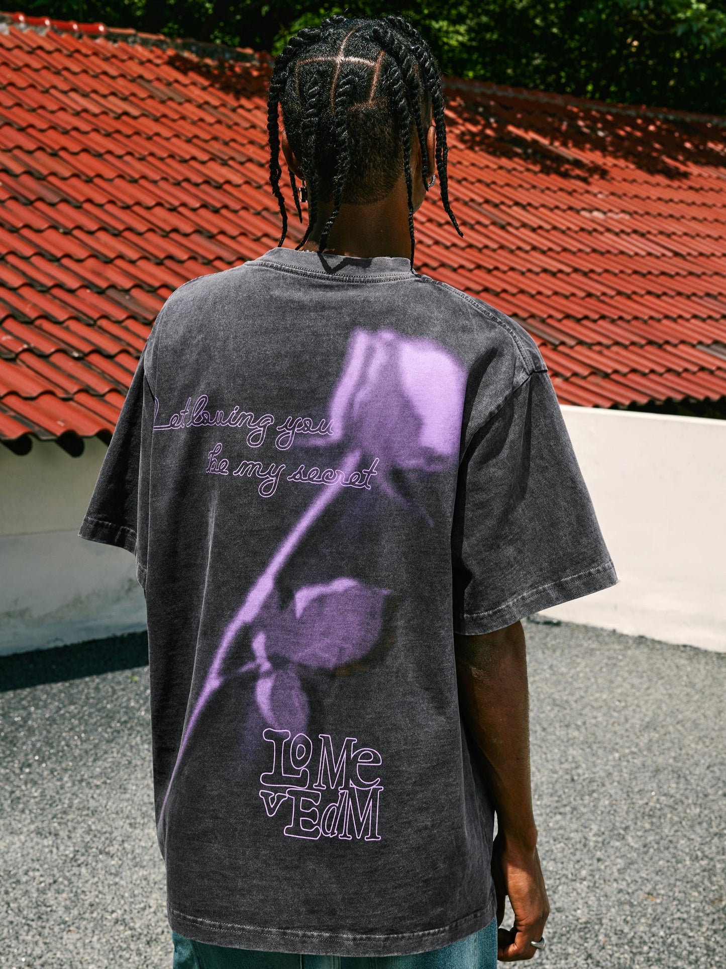 MEDM Retro Distressed 'Sword & Rose' T-Shirt