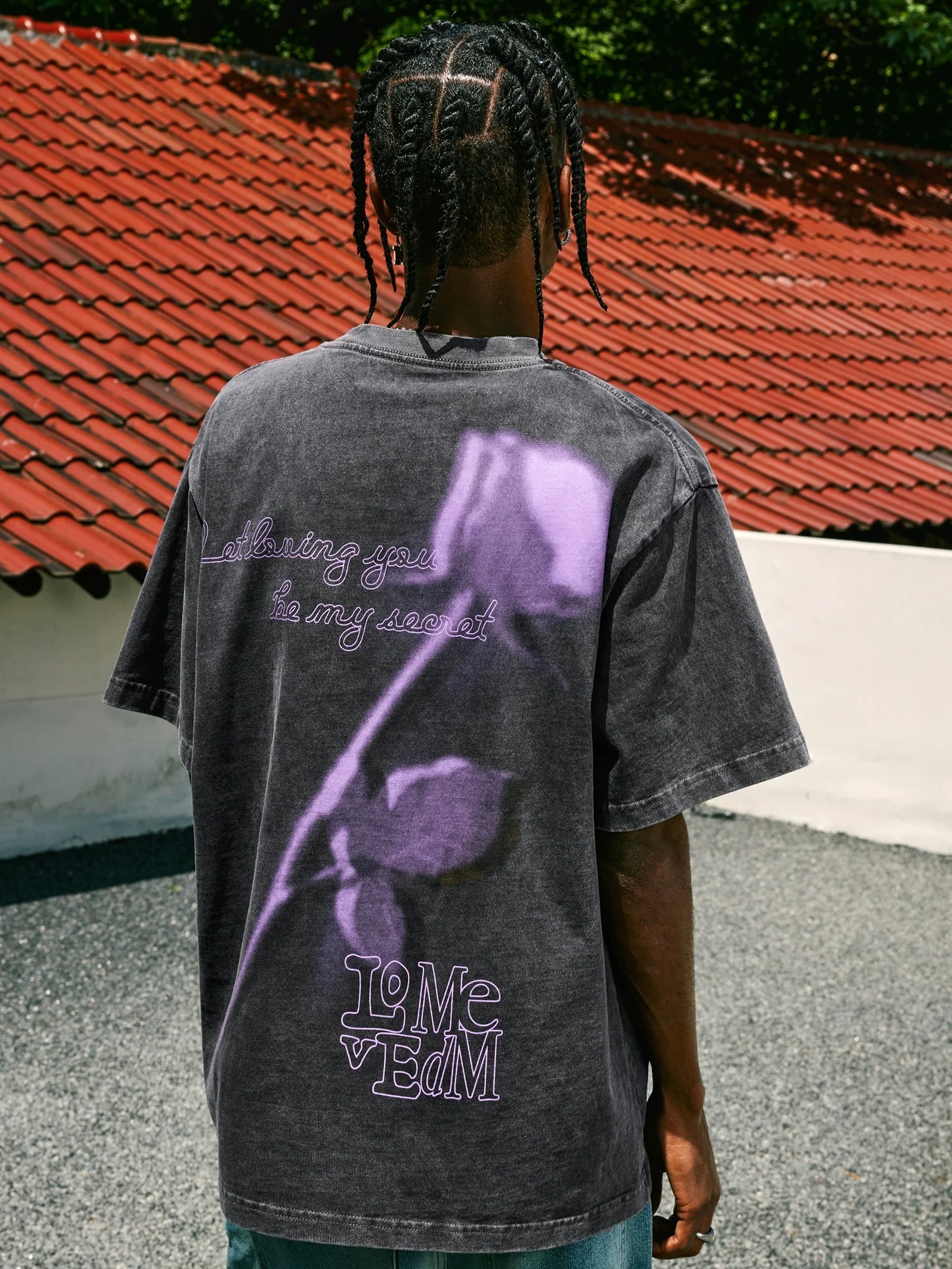 MEDM Retro Distressed 'Sword & Rose' T-Shirt